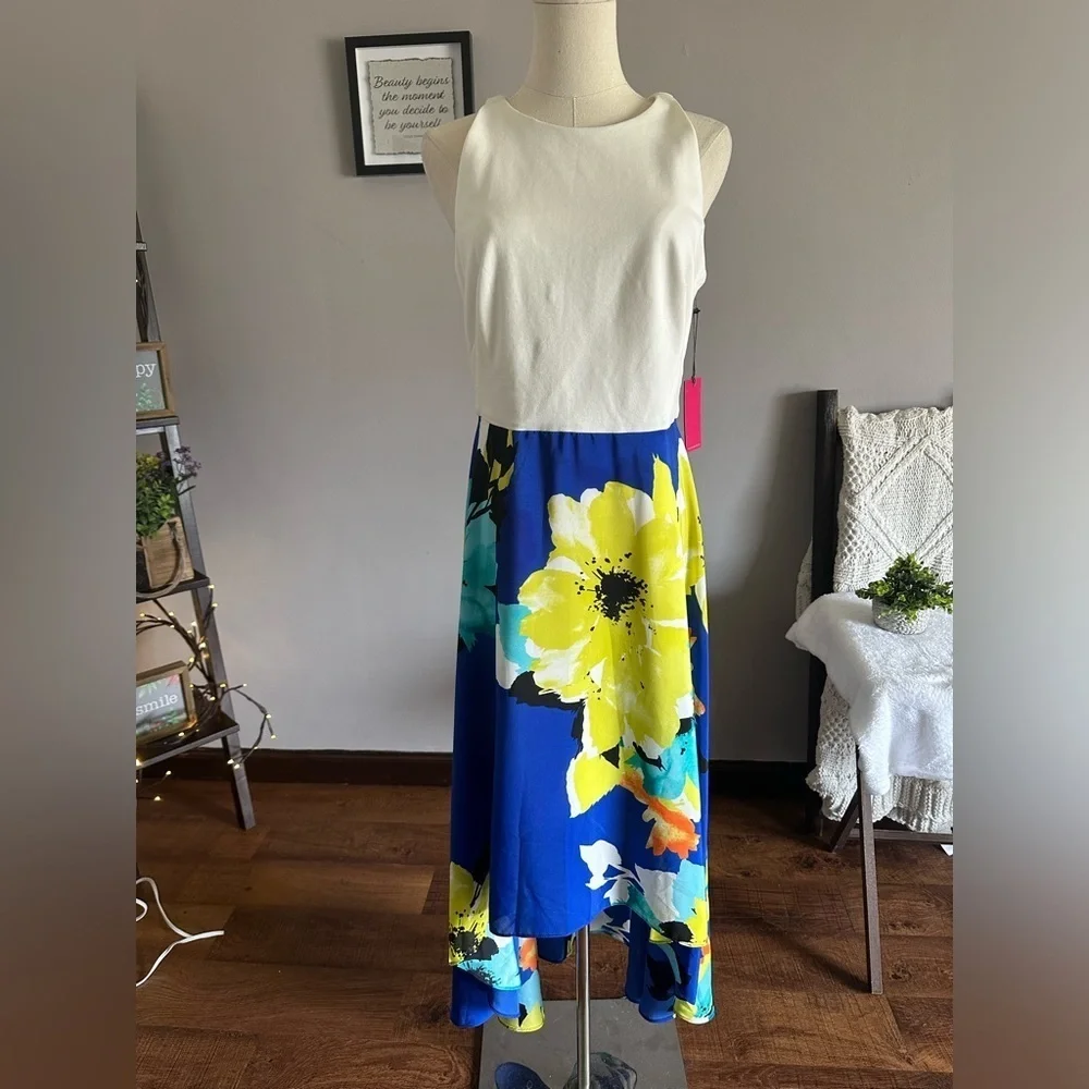 NWT Vince Camuto - Picture 3 of 6